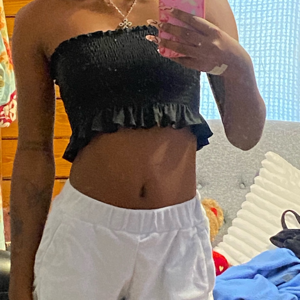 Black ruffled tube top from forever 21